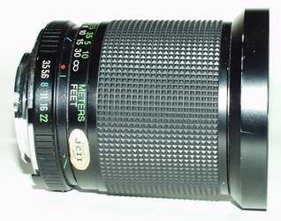 Vivitar 28-105 1:3.5-4.5 Macro для неавтофокусных фотоаппаратов MINOLTA